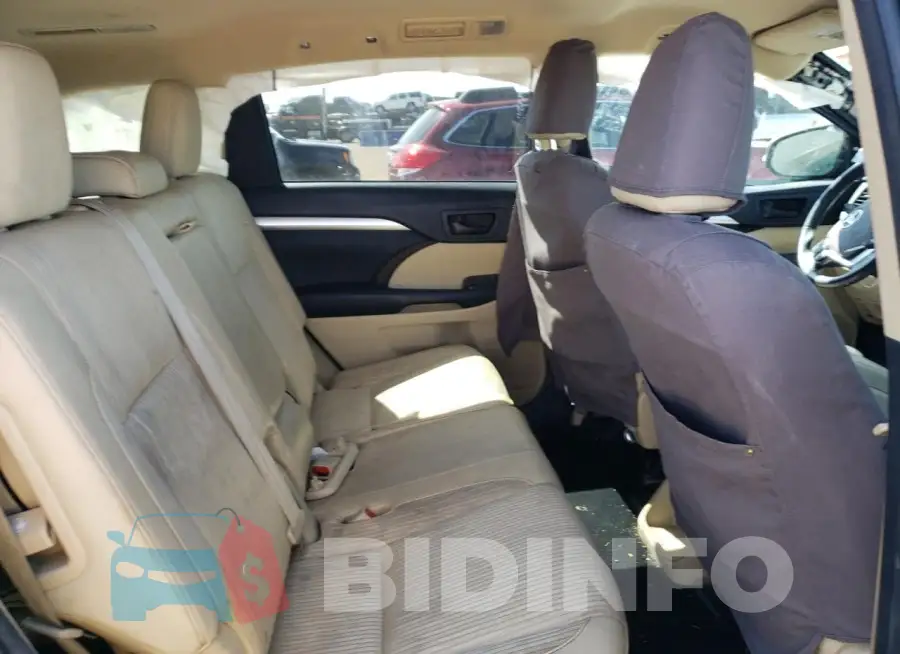 5TDBKRFH8FS167863 Photo# 11