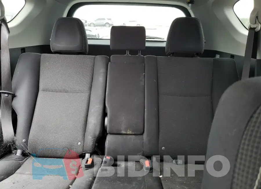 JTMWFREV5JJ159092 Photo# 10