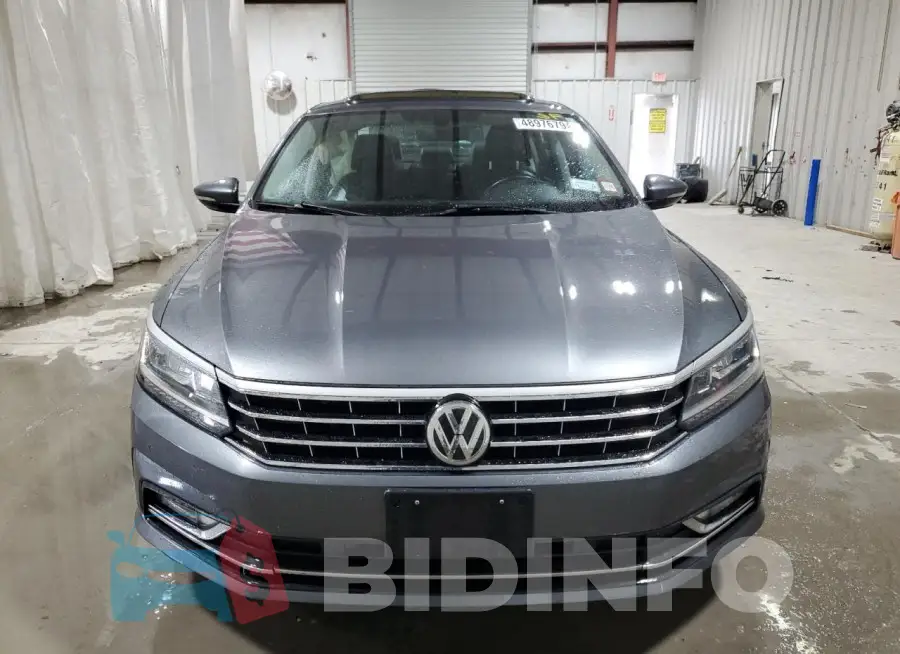 1VWGT7A37HC021636 Photo# 5