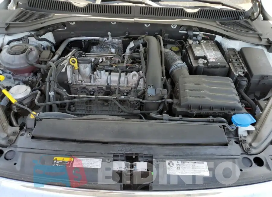 3VWCB7BU8LM041524 Photo# 11