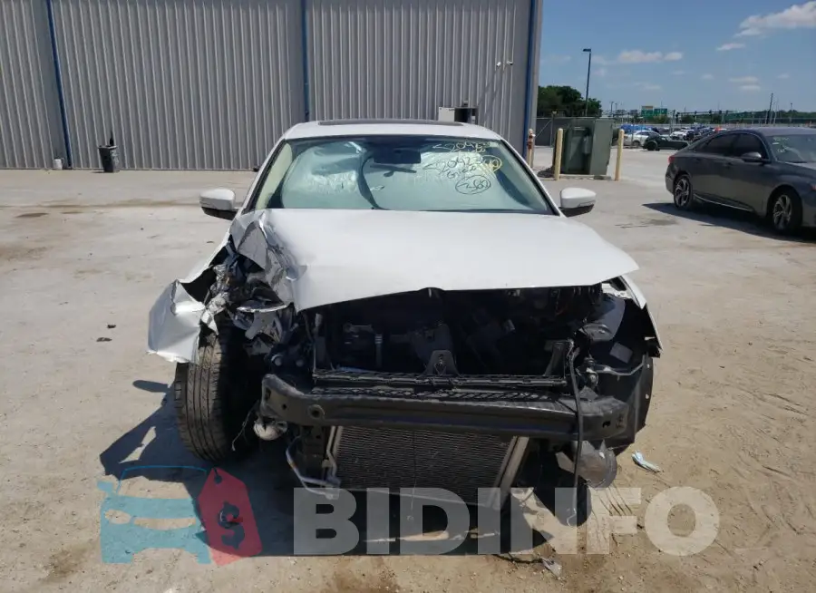 3VWD67AJ1GM315684 Photo# 5