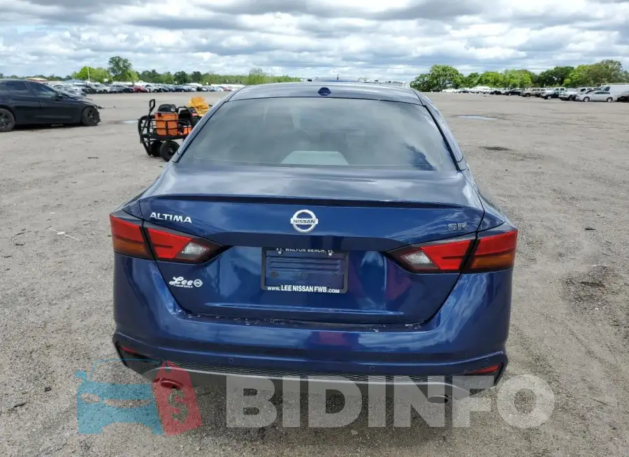 1N4BL4CV5LN310124 Photo# 6
