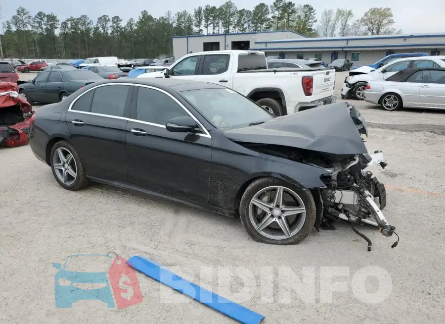 WDDZF4JB1HA046428 Photo# 4