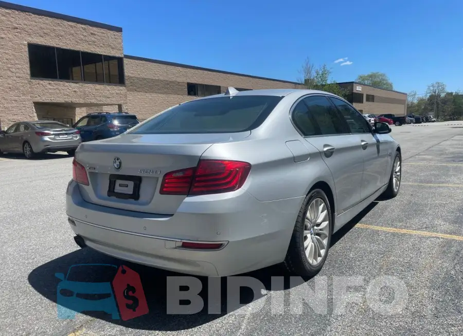 WBA5A7C58FD626686 Photo# 4