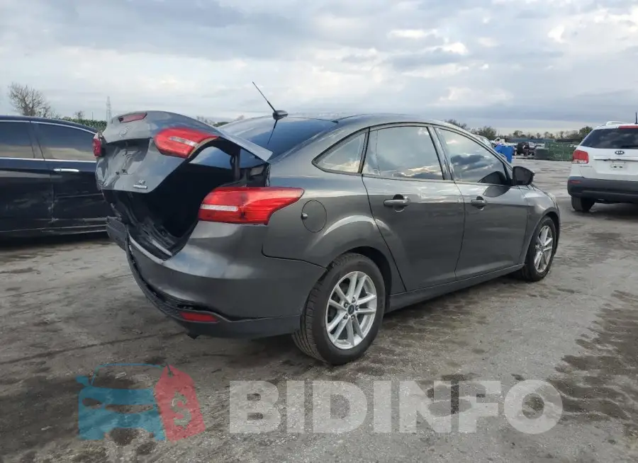 1FADP3F24GL266868 Photo# 3