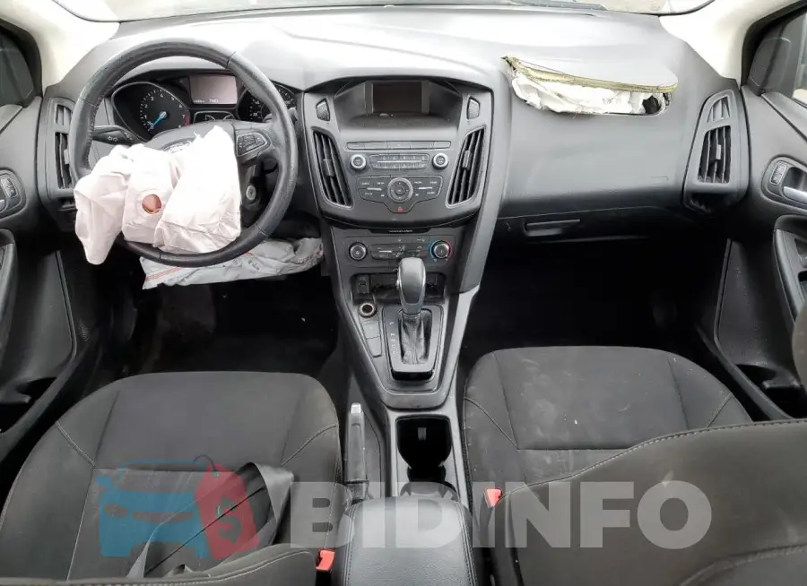 1FADP3F2XJL204933 Photo# 8