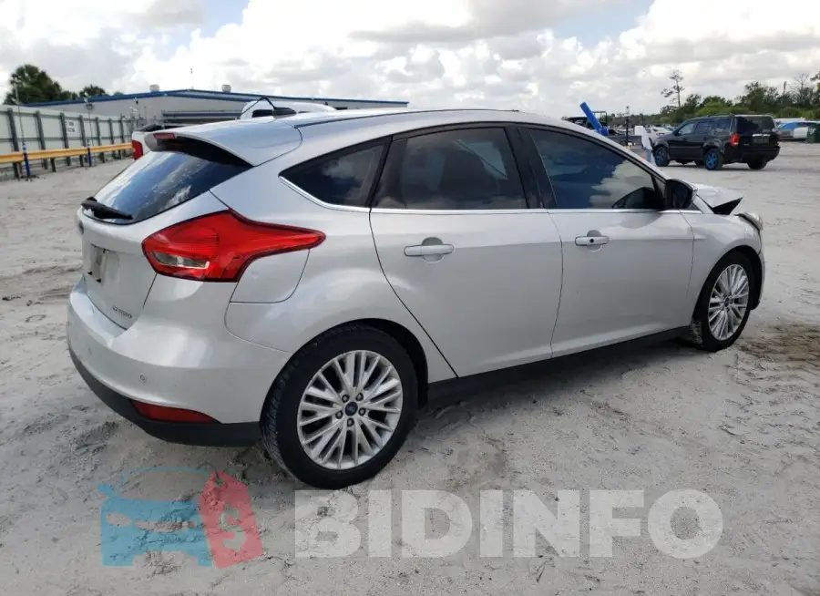 1FADP3N20GL299643 Photo# 3