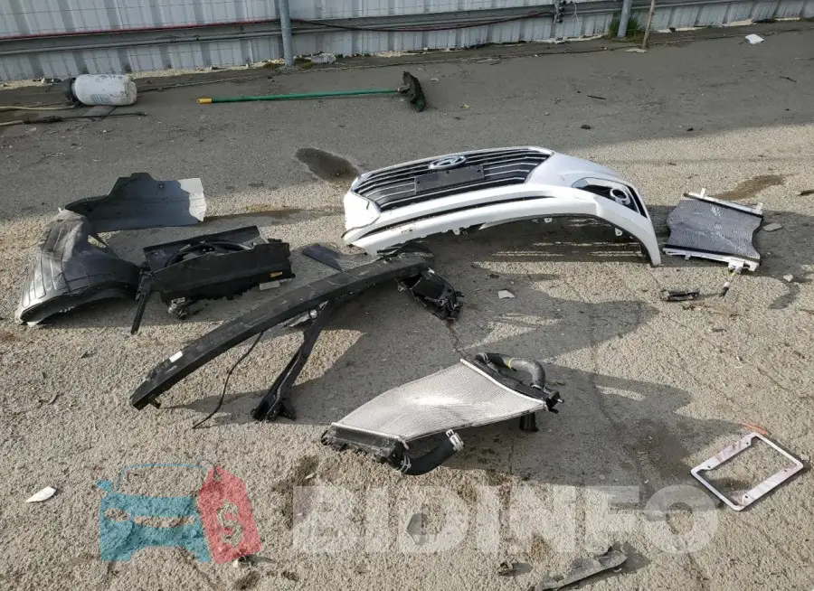 3KPC24A69NE188033 Photo# 12