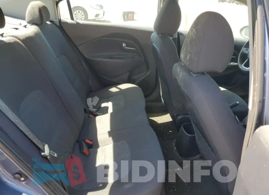 KNADM4A36G6612018 Photo# 10