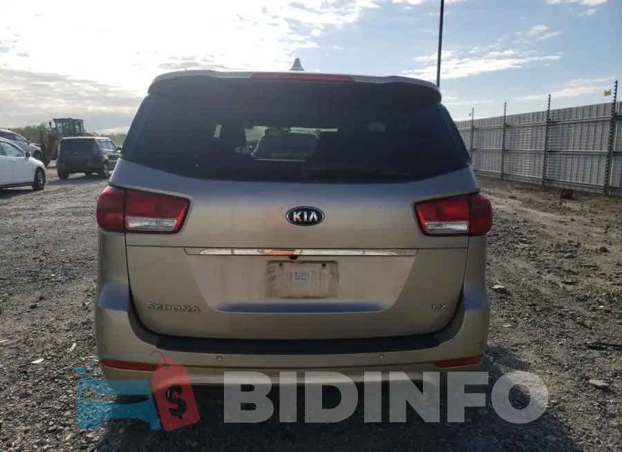KNDMB5C15F6034566 Photo# 6
