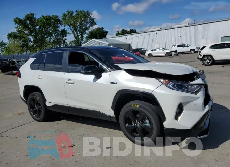 4T3E6RFVXMU046304 Photo# 4