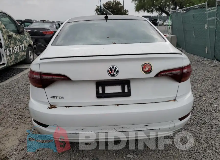 3VWC57BU9KM047998 Photo# 6