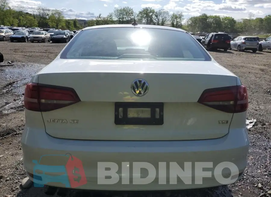 3VWDB7AJ2HM368665 Photo# 6