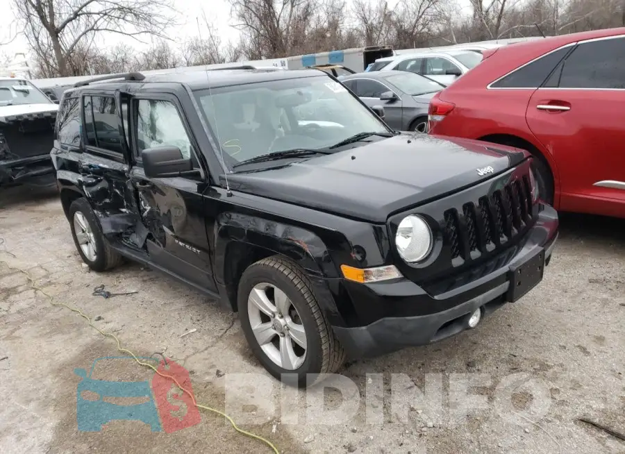 1C4NJPFB2GD590192 Photo# 4
