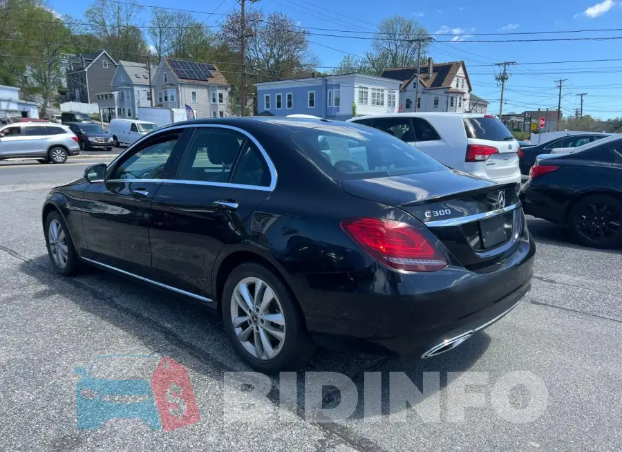 55SWF8EB5KU290580 Photo# 3