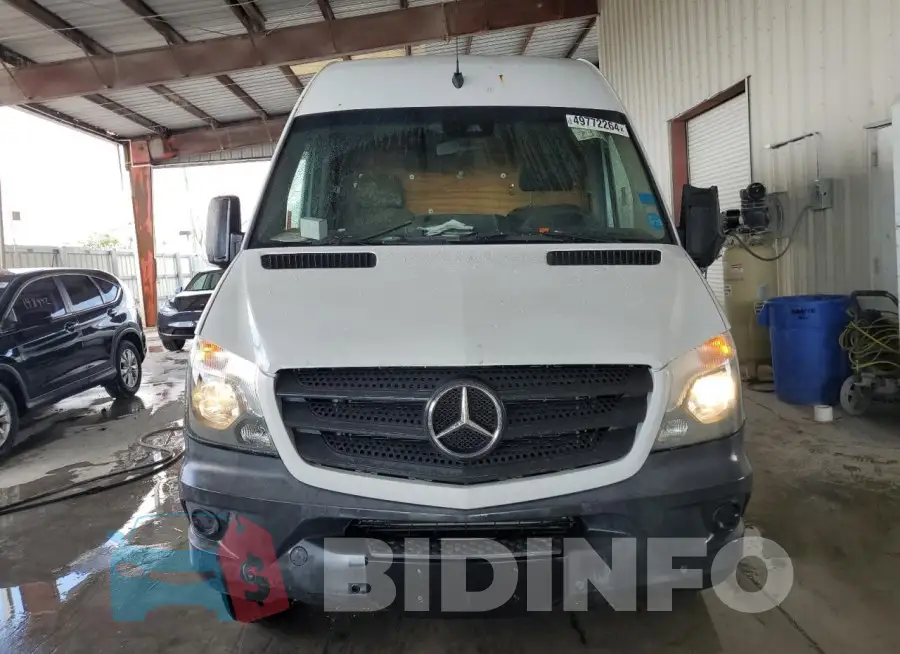 WD3PF4CC9GP185803 Photo# 5