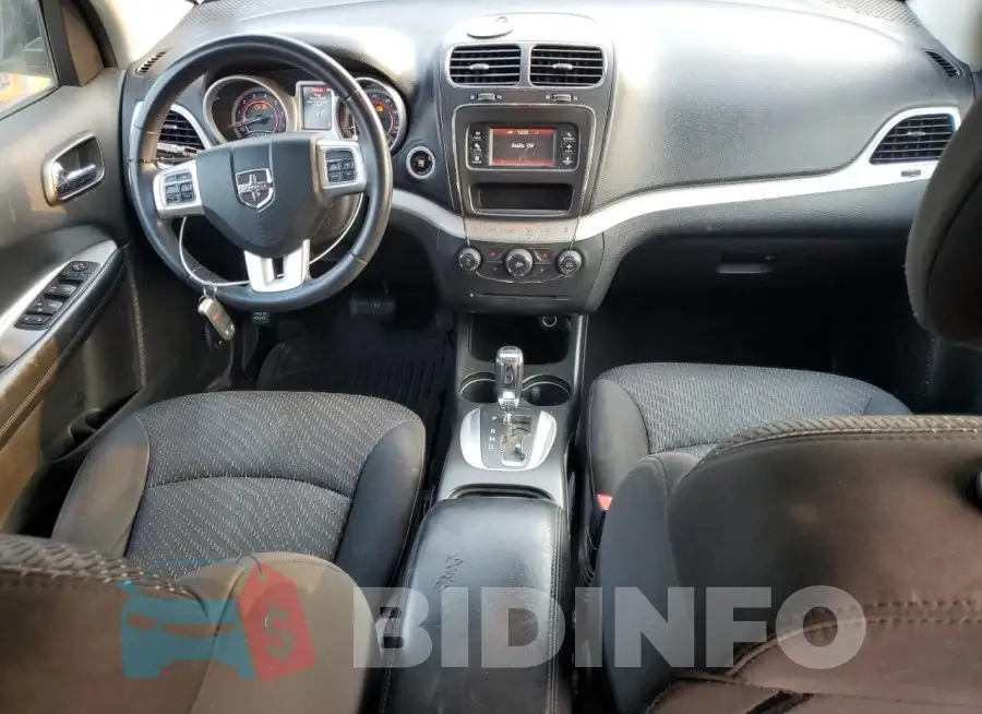 3C4PDCAB5GT138375 Photo# 8