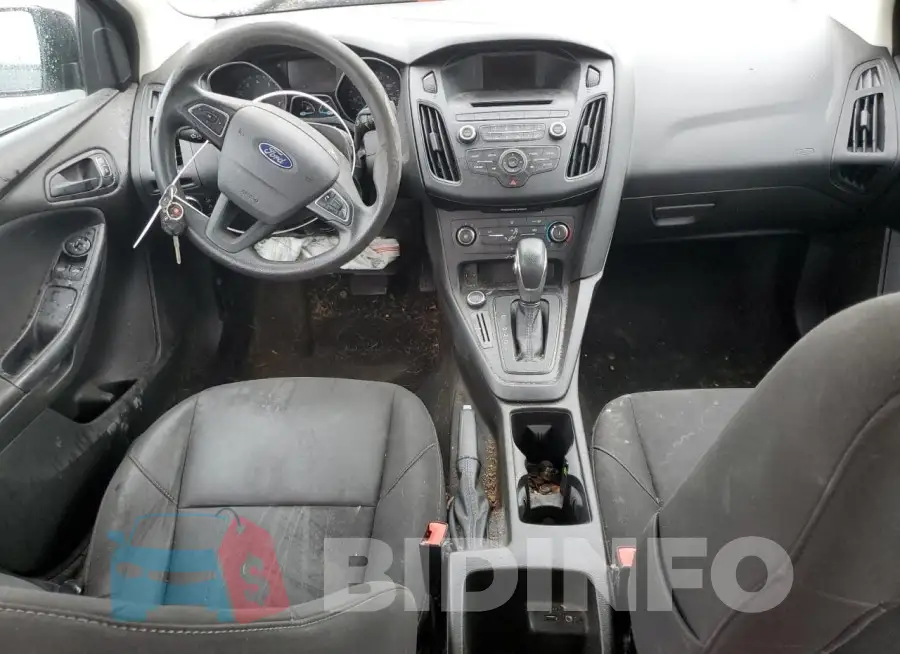 1FADP3E22GL305443 Photo# 8