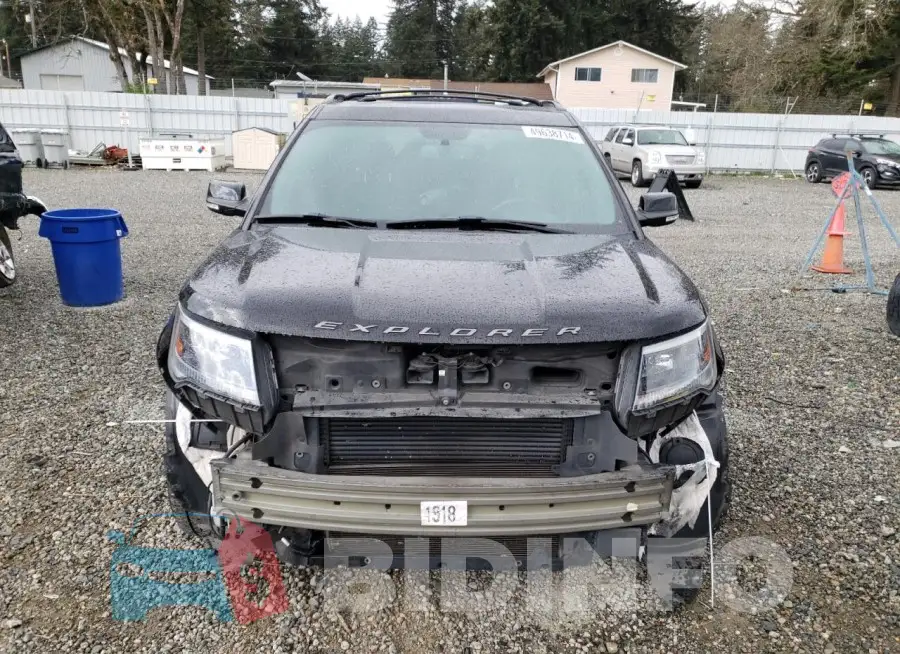 1FM5K8GT5HGD91563 Photo# 5