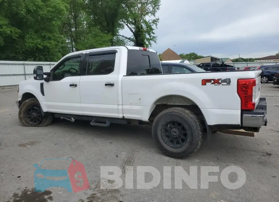1FT7W2B66KED97598 Photo# 2