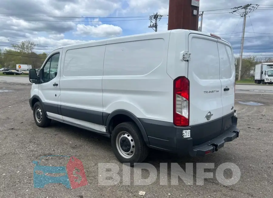1FTNR1ZV2FKA67471 Photo# 3