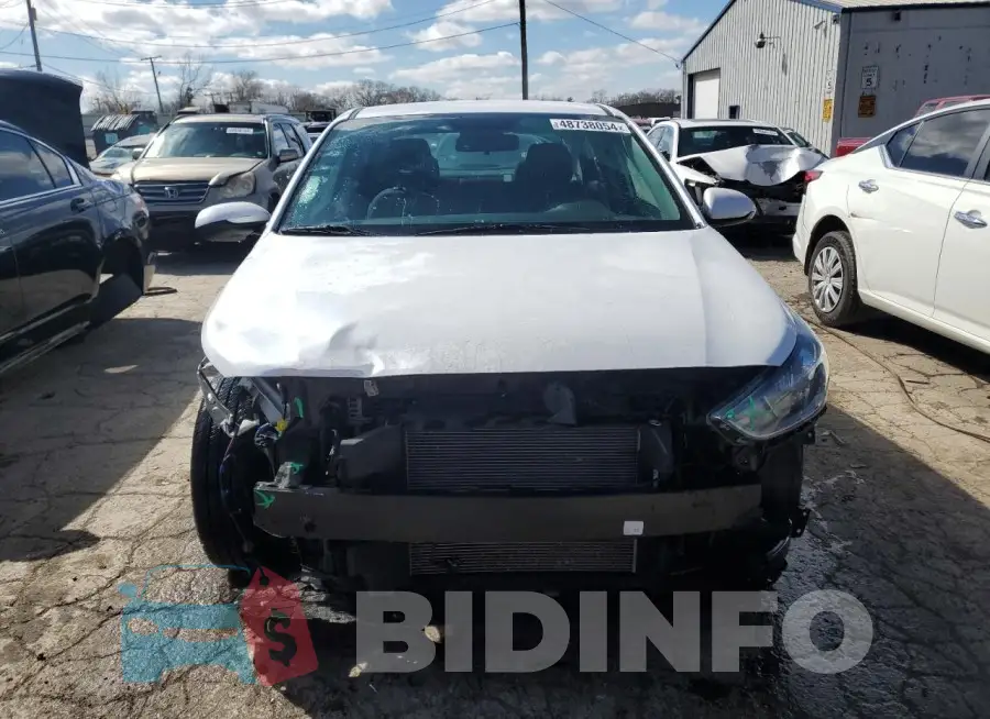 3KPC24A61NE166785 Photo# 5