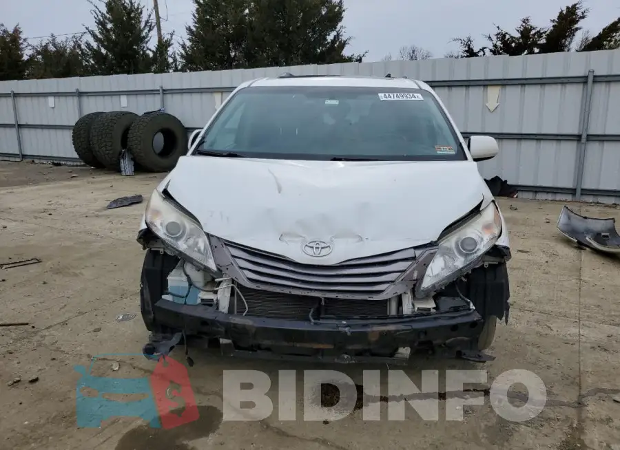 5TDYK3DC9FS676990 Photo# 5