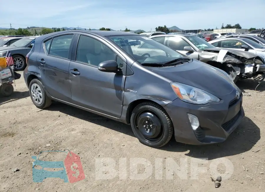 JTDKDTB38G1136872 Photo# 4