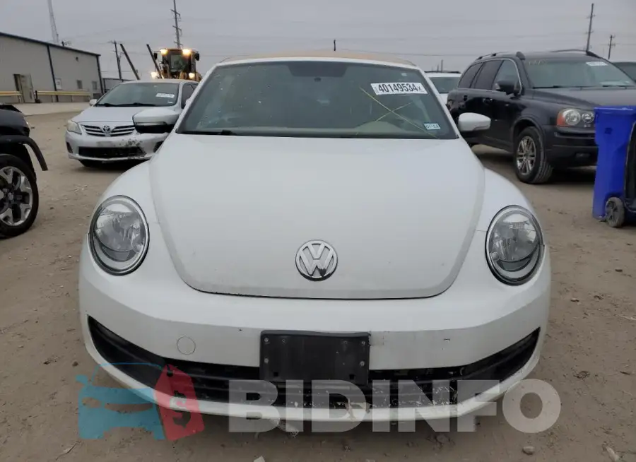 3VW517AT0FM819209 Photo# 5