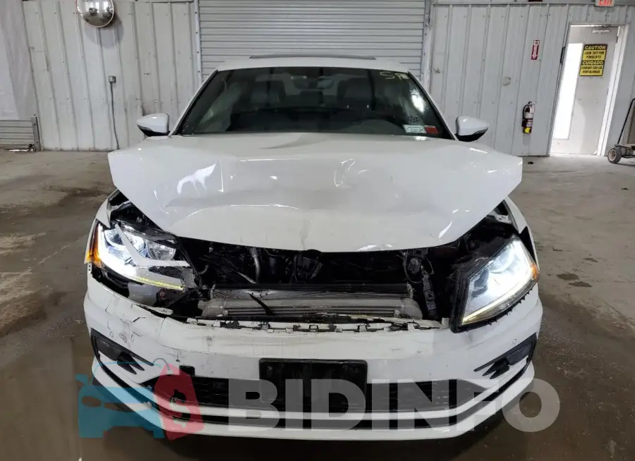 3VW5T7AJ9HM241218 Photo# 5