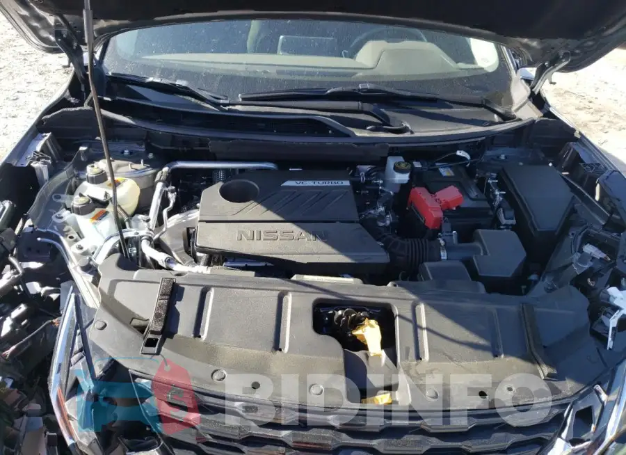 JN8BT3BA4PW428236 Photo# 11