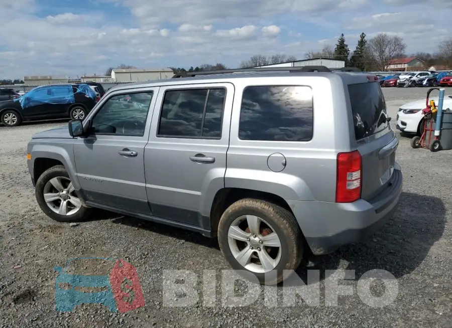 1C4NJPBB2GD526613 Photo# 2