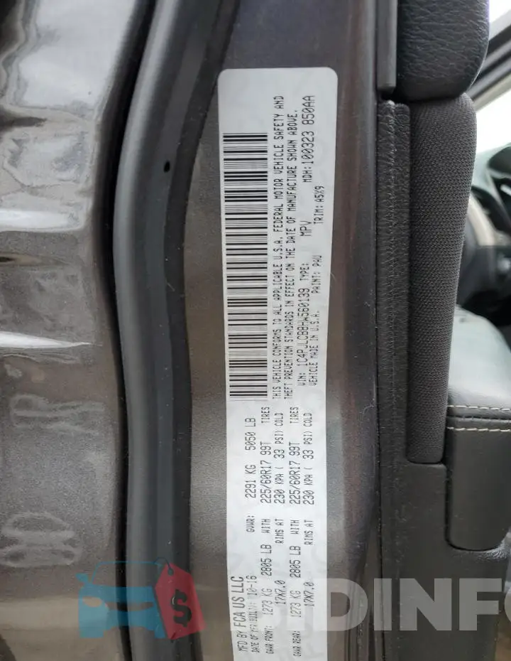1C4PJLCB8HW560139 Photo# 14