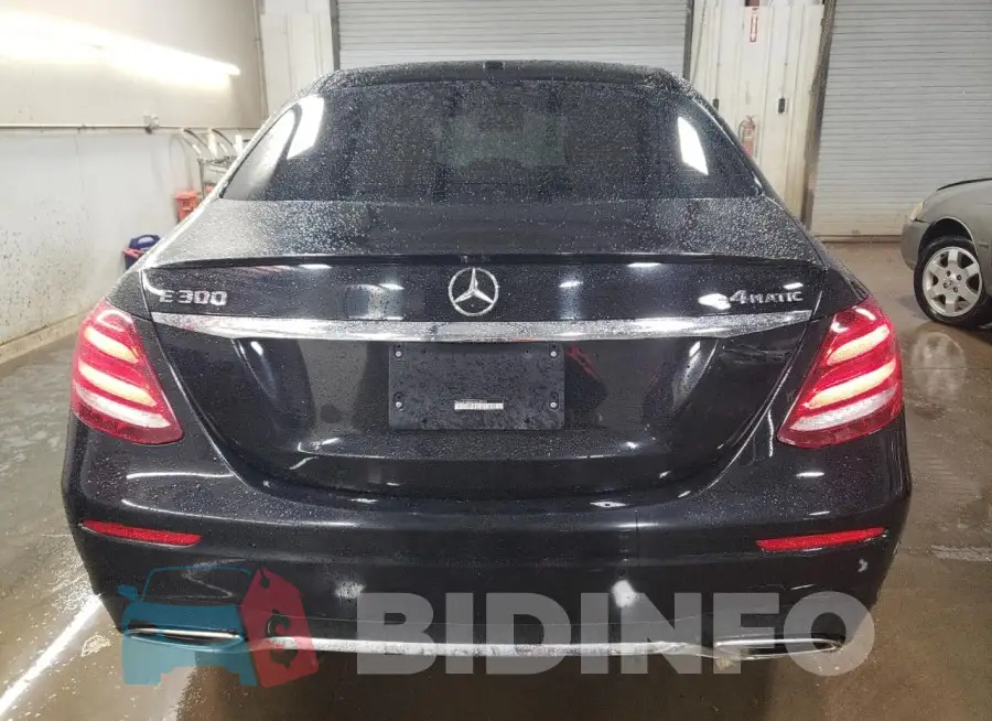 WDDZF4KB2HA205052 Photo# 6