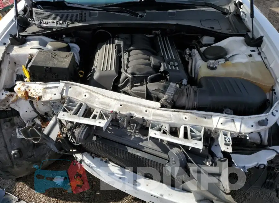 2C3CDXGJ7KH740236 Photo# 11