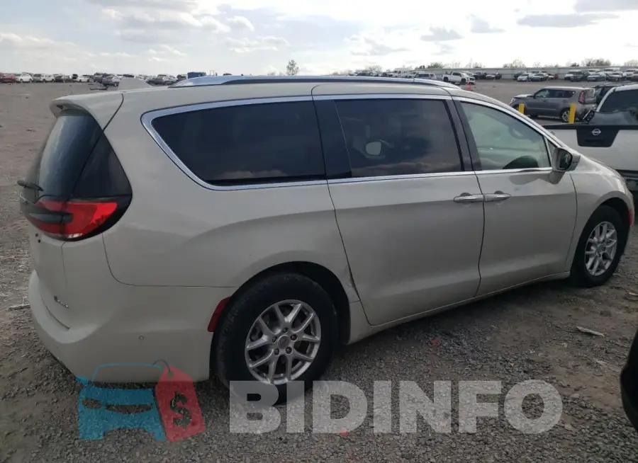 2C4RC1L76MR590438 Photo# 3