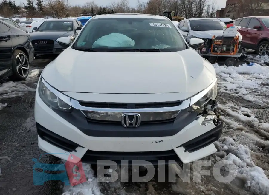 19XFC2F51GE202993 Photo# 5