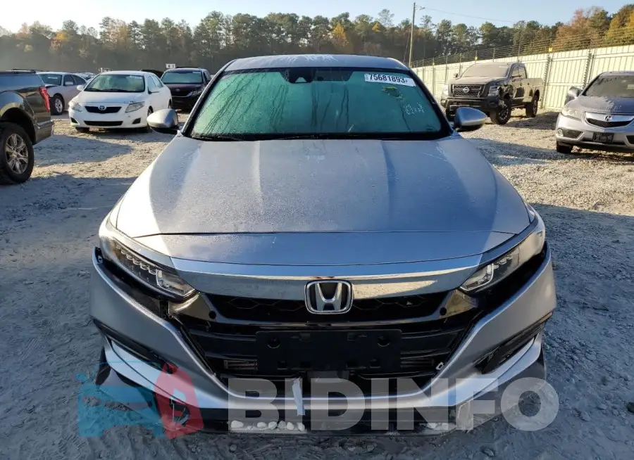 1HGCV1F32JA185607 Photo# 5