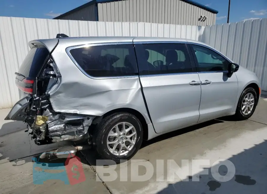 2C4RC1BG9RR146365 Photo# 3