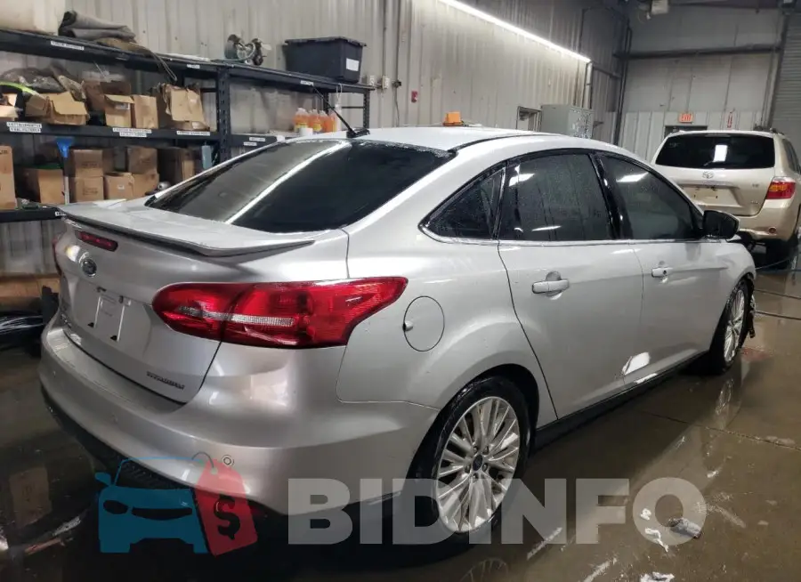 1FADP3J25HL339321 Photo# 3
