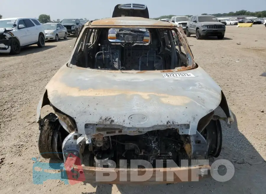 KNDJN2A2XF7121099 Photo# 5