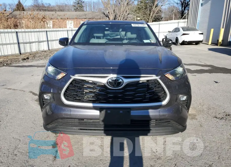 5TDGZRBH2NS212818 Photo# 5