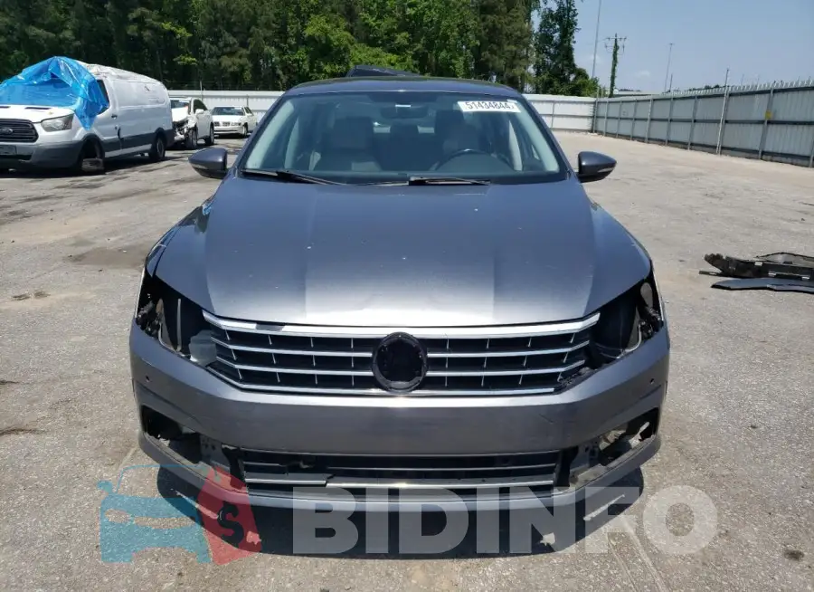 1VWGT7A35HC039830 Photo# 5