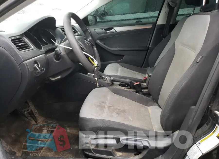 3VW2B7AJ2HM369340 Photo# 7