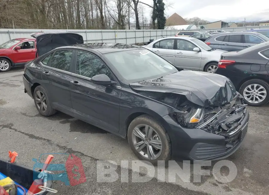 3VW7M7BU9NM014377 Photo# 4