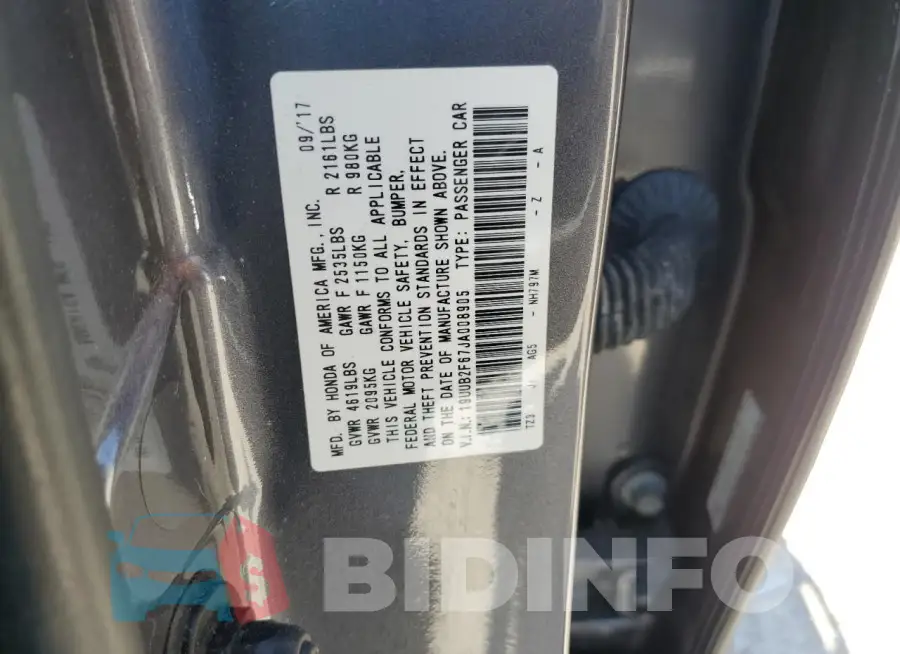 19UUB2F67JA008905 Photo# 13