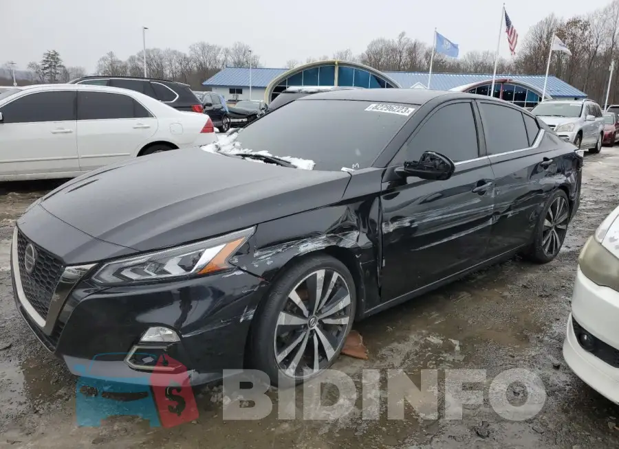1N4BL4CV9KC125245 Photo# 1
