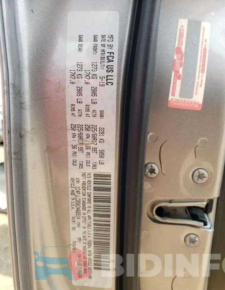 1C4PJLCB5KD466514 Photo# 12