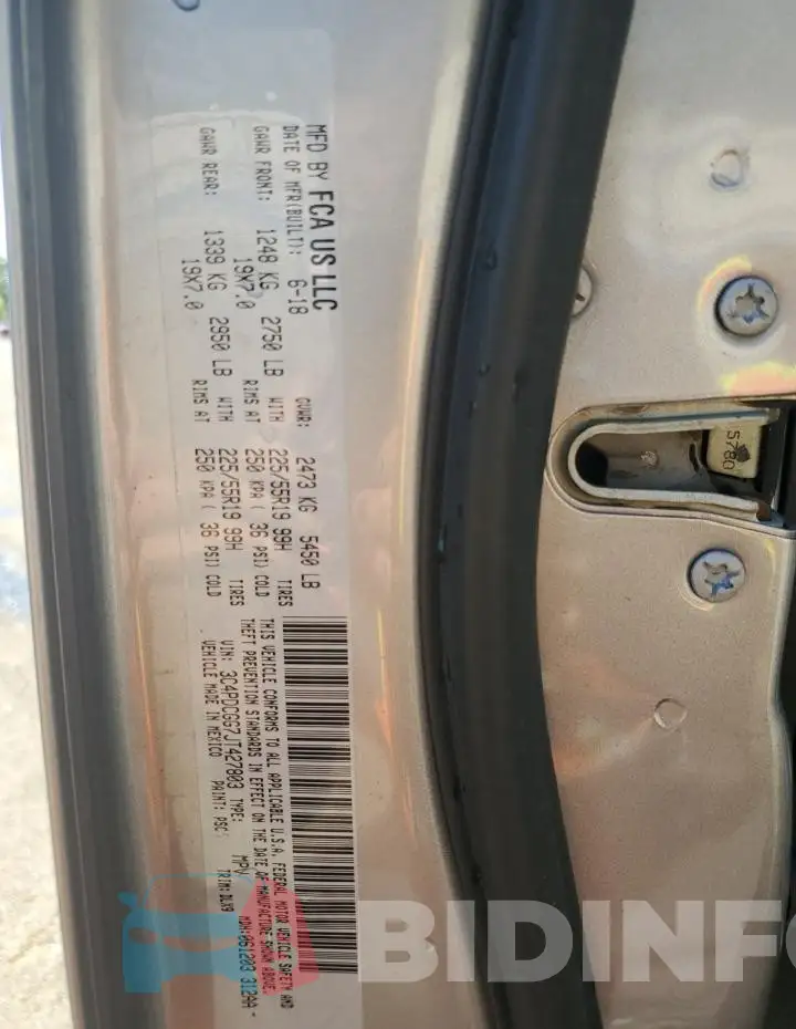 3C4PDCGG7JT427803 Photo# 13