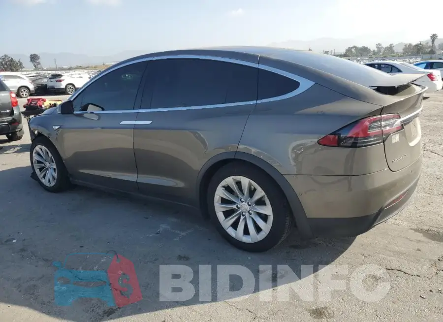 5YJXCBE22GF019477 Photo# 2